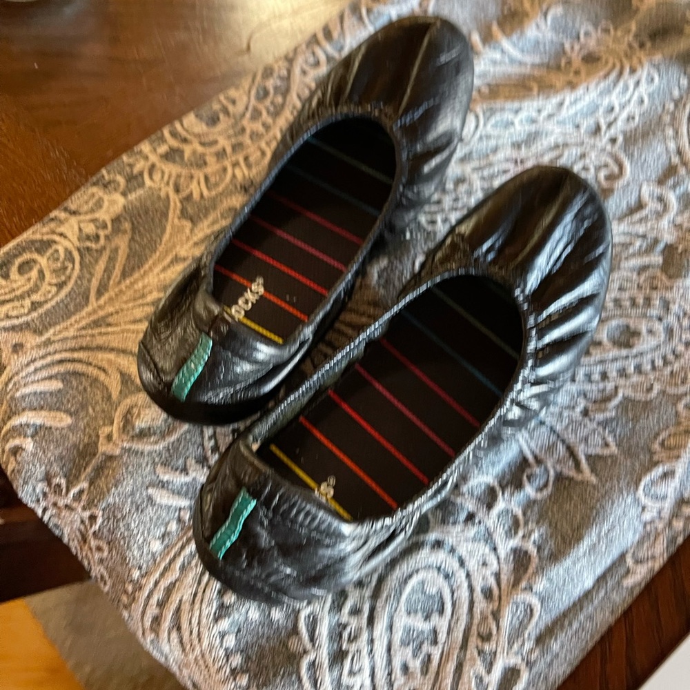 Black Tieks size 5